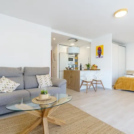 Shared Pool 50 M From The Beach * Torrox